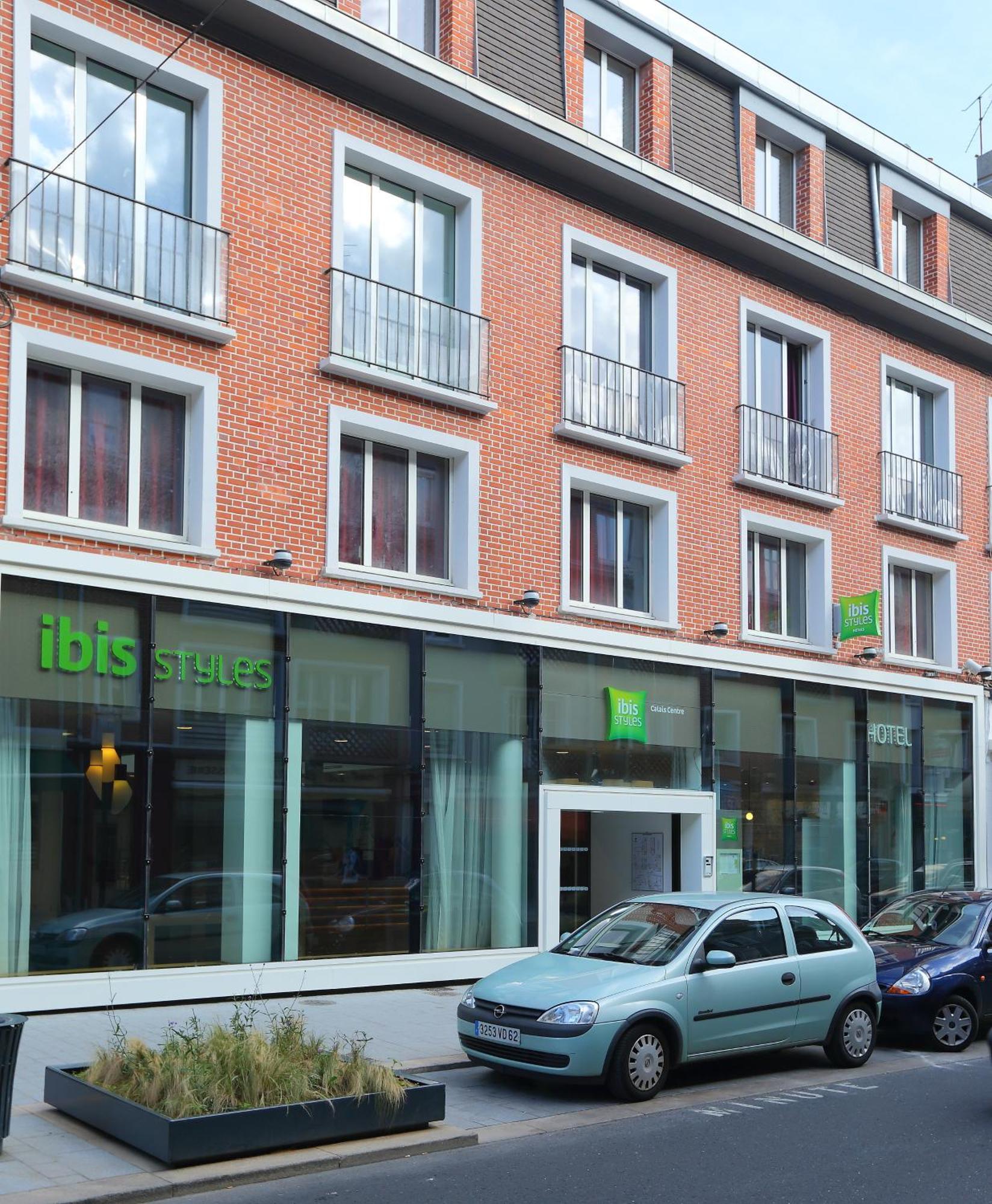 Ibis Styles Calais Centre Hotel Exterior foto