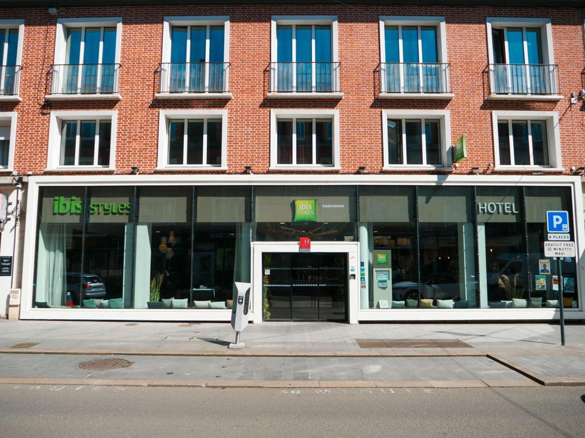 Ibis Styles Calais Centre Hotel Exterior foto